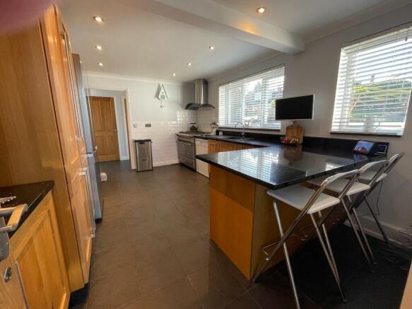 Kitchen/Breakfast Rm
