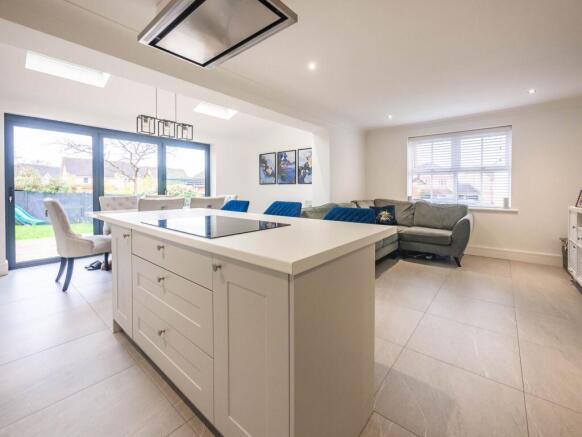 Kitchen / Lounge / Diner / Family Room