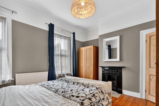 2 bed Terraced for sale Image 12
