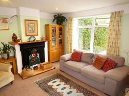 33, Arnolds Mead, Corsham SN13 0BN