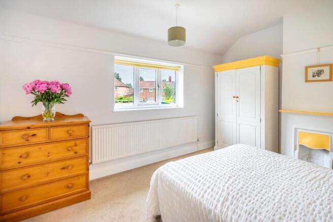 3 bed Semi-Detached for sale Image 8