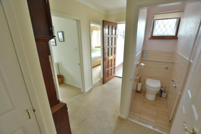 Hallway & cloakroom