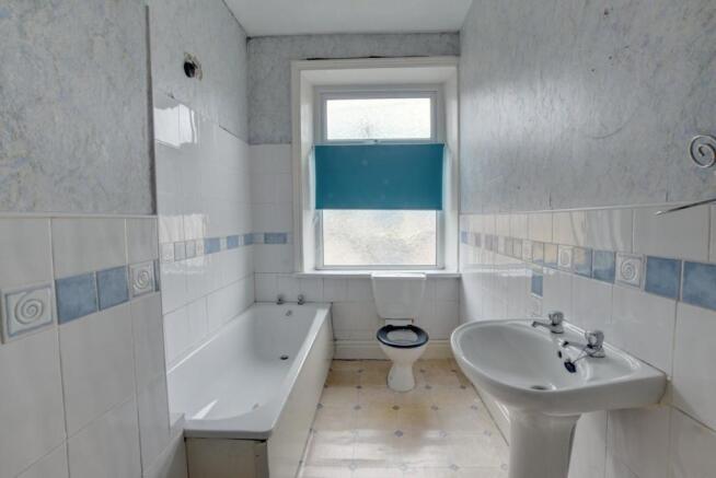 Bathroom.jpg