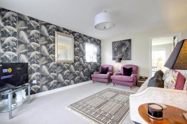3 bed Semi-Detached for sale Image 9