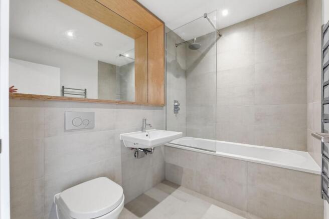 3 bed Duplex for sale Image 9