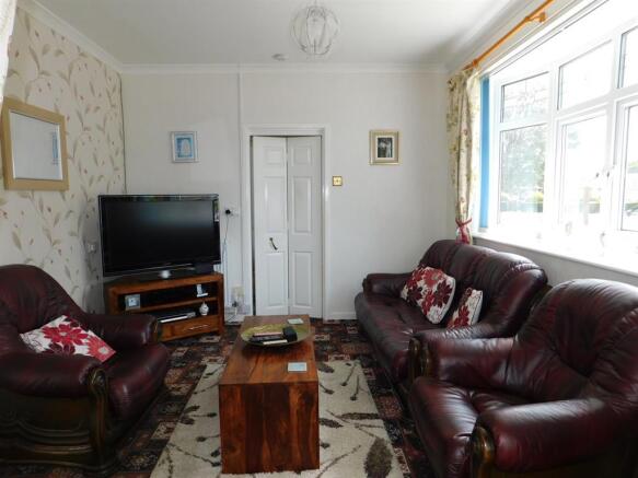 lounge 1