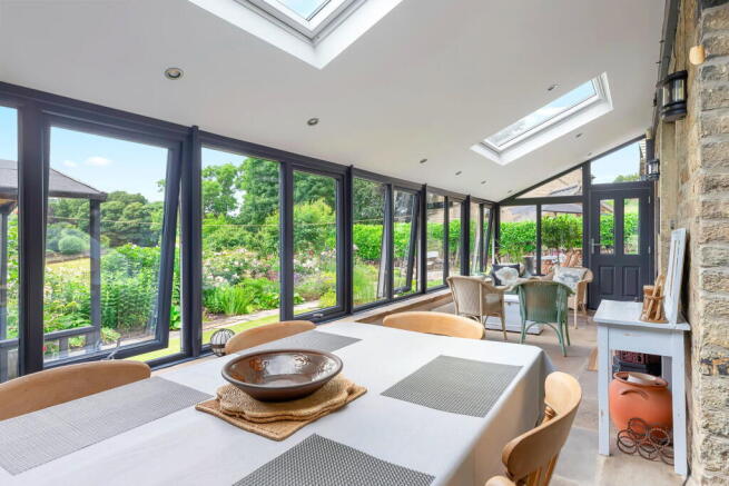 4 bed Farm House for sale Image 5