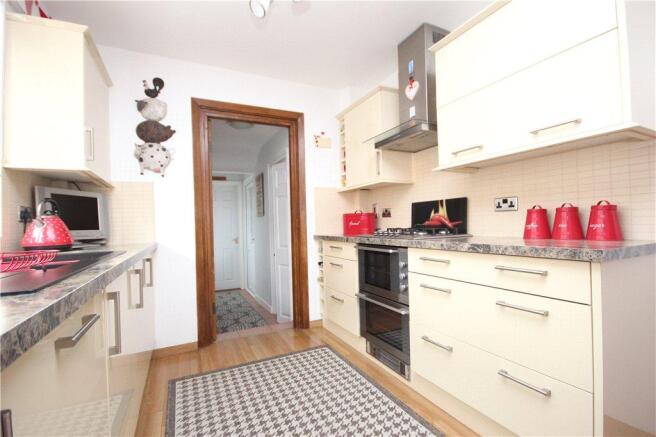 04 Kitchen