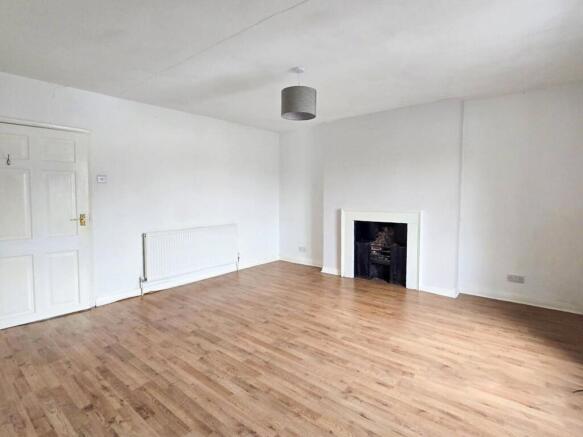 2 bed Terraced for sale Image 5