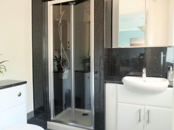 Ensuite Shower Room
