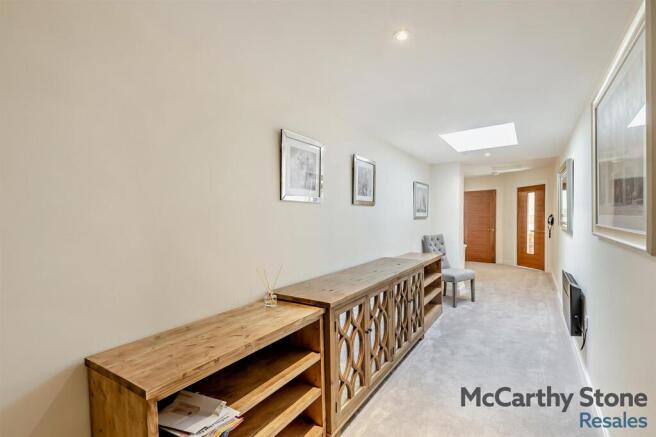 1 bed Apartment for sale Image 8