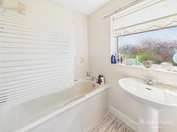 3 bed Detached for sale Image 10