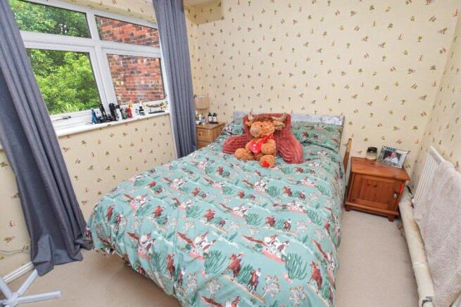 2 bed Terraced for sale Image 6