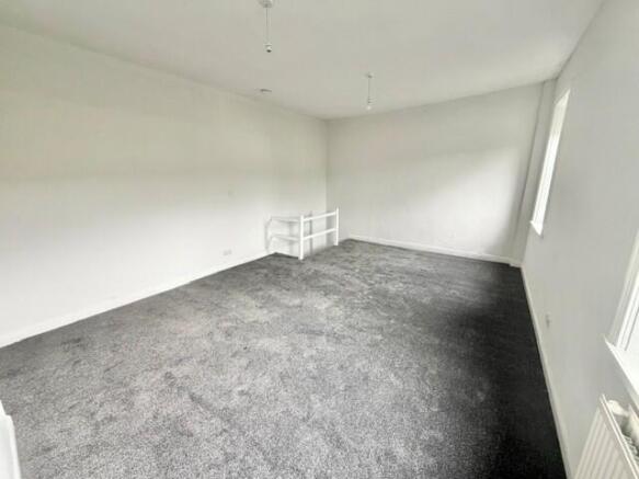 2 bed House to rent Image 9