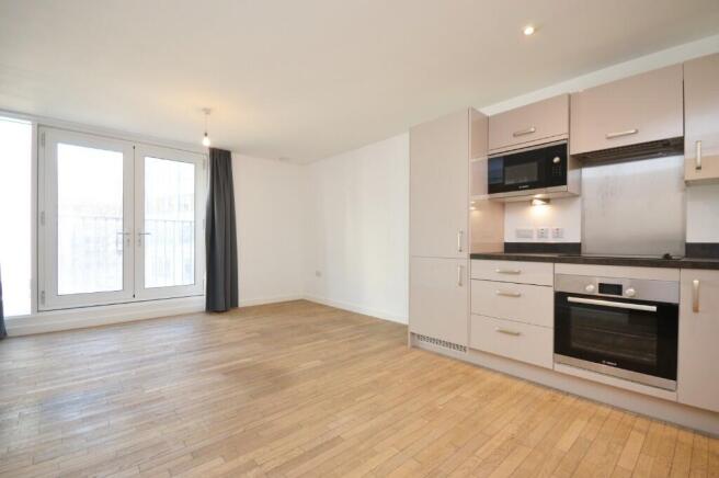 Kitchen/ Living Room
