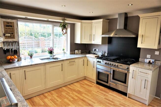 Kitchen/Breakfast