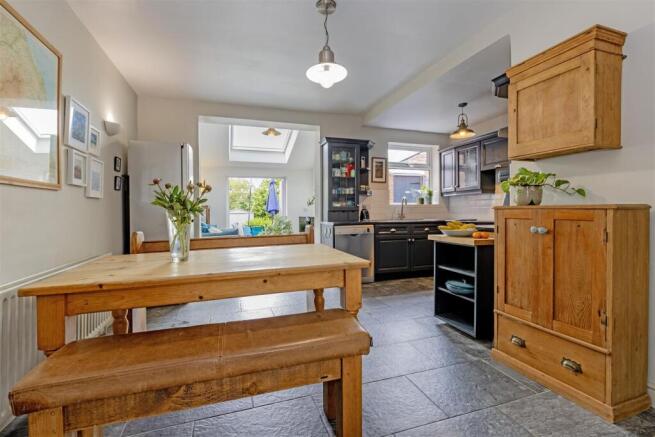 Kitchen-3.jpg