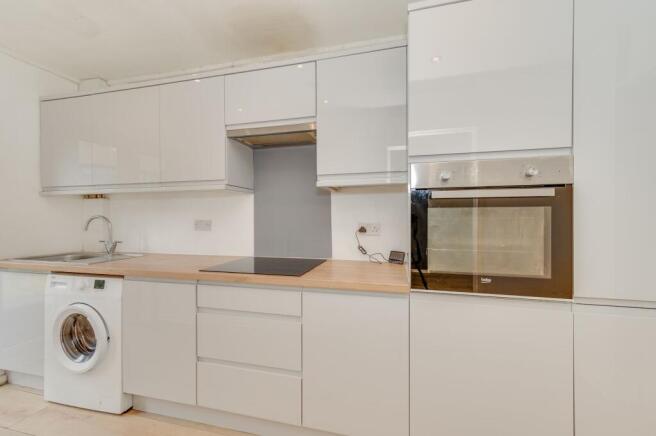 Mawfa Crescent, Sheffield, S14 photo 4