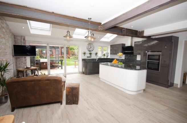 Kitchen/family room