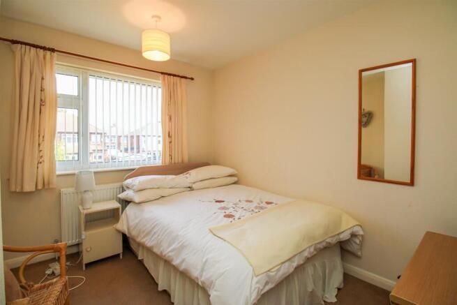 3 bed Semi-Detached for sale Image 8