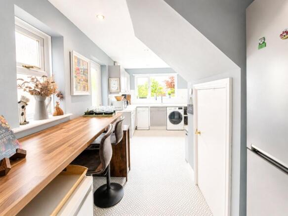 3 bed Detached for sale Image 8