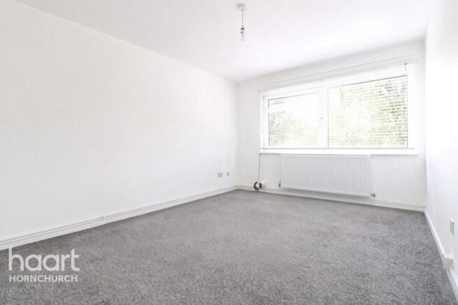 Upminster Road, Hornchurch photo 3