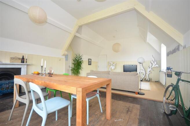 Lounge/Diner