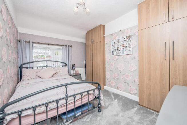 3 bed Semi-Detached for sale Image 12