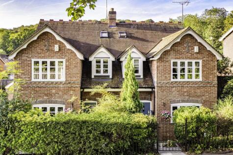 7 Woodfield Cottages, Streatley on Thames