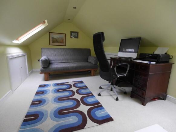 Photo 8