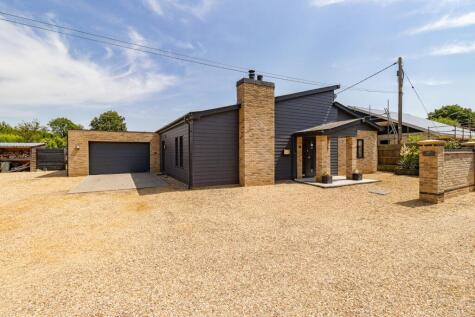 Low Road, South Wootton, King's Lynn, Norfolk, PE30