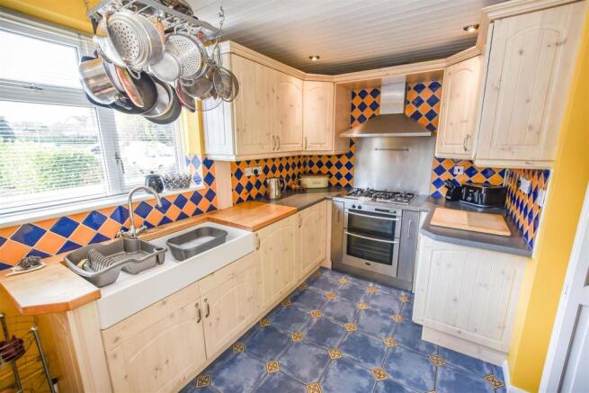 Kitchen.JPG