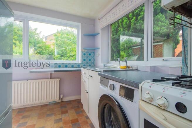 3 bed Semi-Detached for sale Image 9