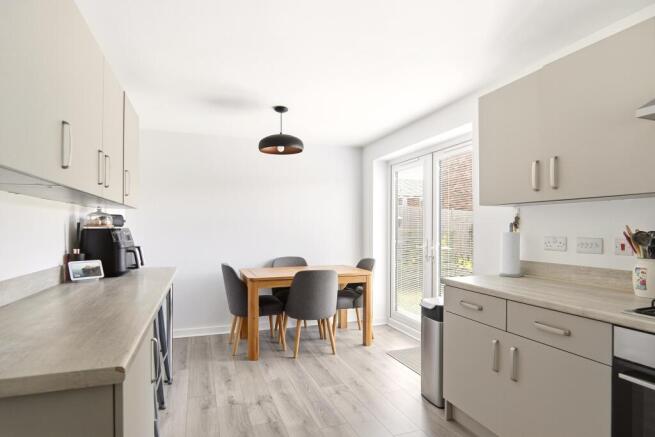 4 bed Detached for sale Image 5