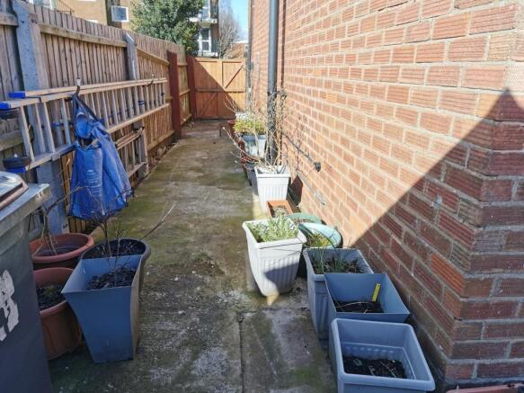 Photo 10