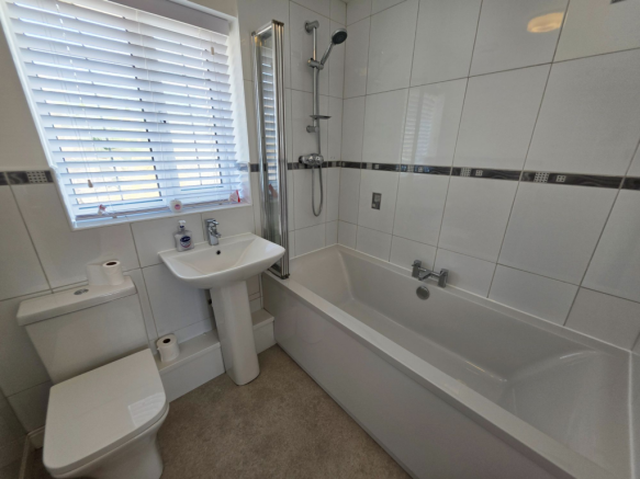 3 bed Semi-Detached for sale Image 10