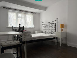 50, Park Drive, Acton, London W3 8NA