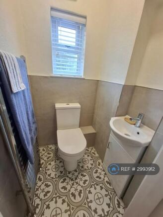 3 bed Terraced to rent Image 9