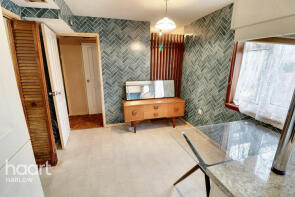 148, The Maples, Harlow CM19 4RD
