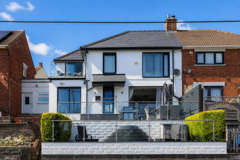 Plymouth Road, Barry Island, Barry