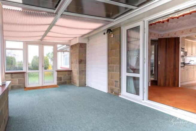 Entrance/Conservatory