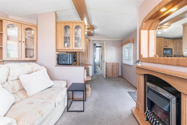 2 bed Park Home for sale Image 8