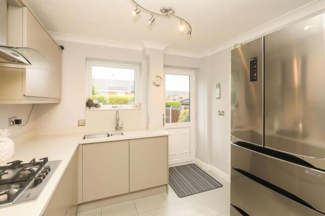 3 bed Detached for sale Image 6