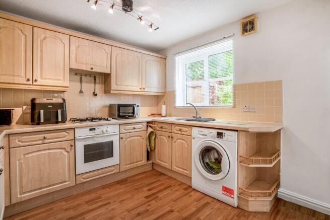 8 School Road, Kibworth, LE8 0JE photo 4