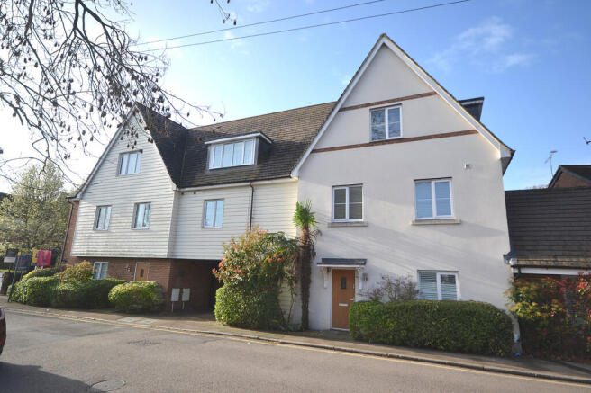 1 Theydon Mews (o...