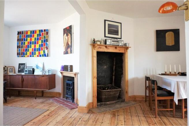 Lounge/Dining Room