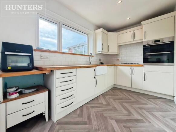 2 bed Detached Bungalow for sale Image 5