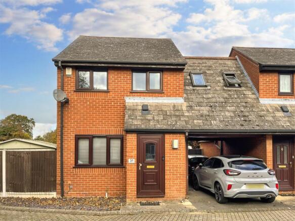2-bed detached on Campbell Close, Wickford, £350,000
