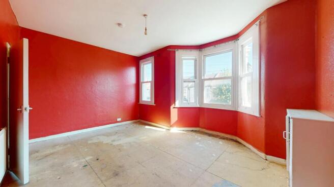 9B East Avenue, Manor Park, London, E12 6SG