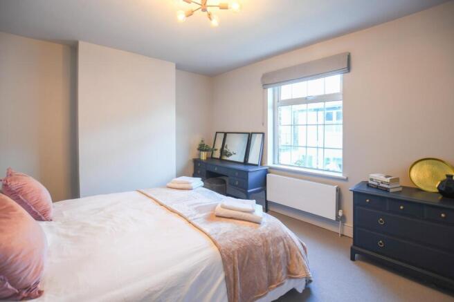 3 Bedroom End of Terrace Home